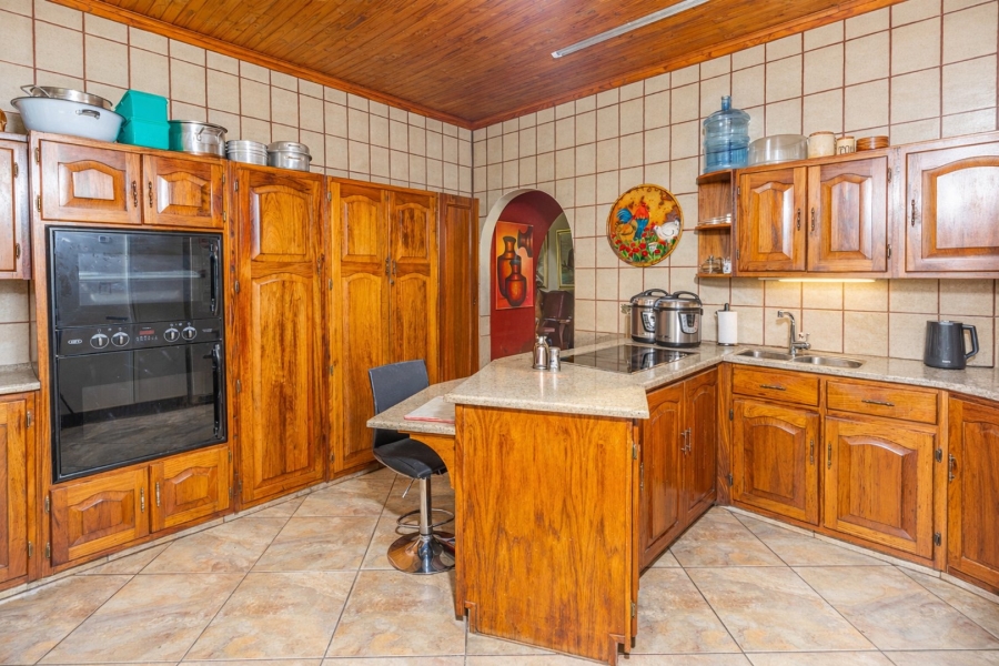 Commercial Property for Sale in Zandfontein A H North West